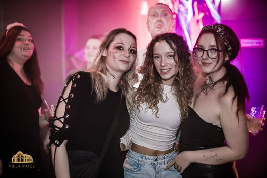 251101_halloween3-75.jpg