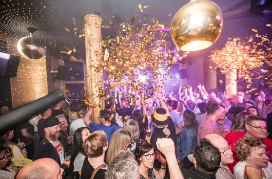 Ü40 Party